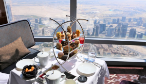 BURJ KHALIFA AT THE TOP 124FLOOR-ROOFTOP LUNCH
