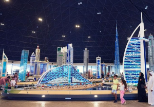 DPR-1 Day 2 Parks-Motion Gate-Legoland-Legoland WP