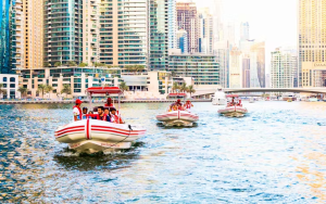 Speed Boat Tour in Dubai-Love Boat-60 Minutes
