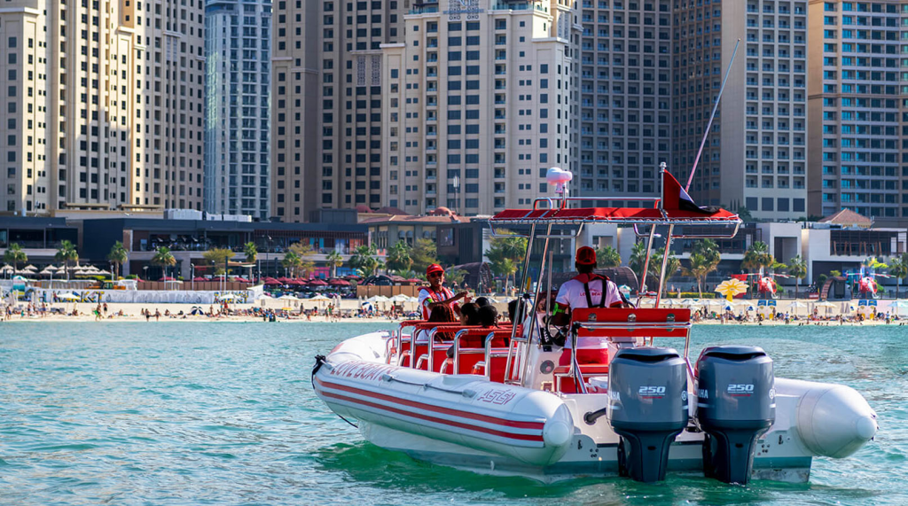 Speed Boat Tour in Dubai-Love Boat-60 Minutes