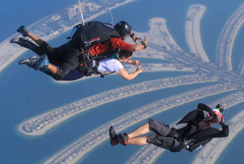 skydive Dubai-Dubai skydiving